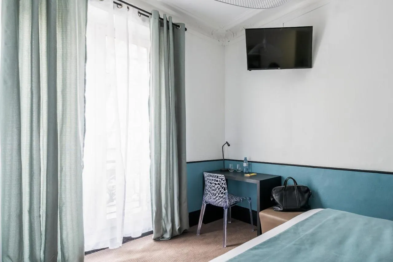 Lennon Hotel Paris Gare du Nord
