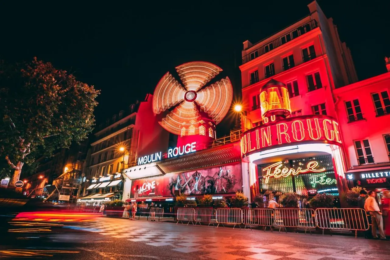 Lennon Hotel Paris Gare du Nord 2*,  France