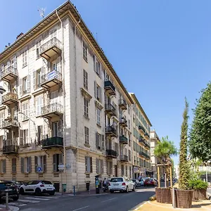 Apartment On Dante Street Next To The Sea Nice