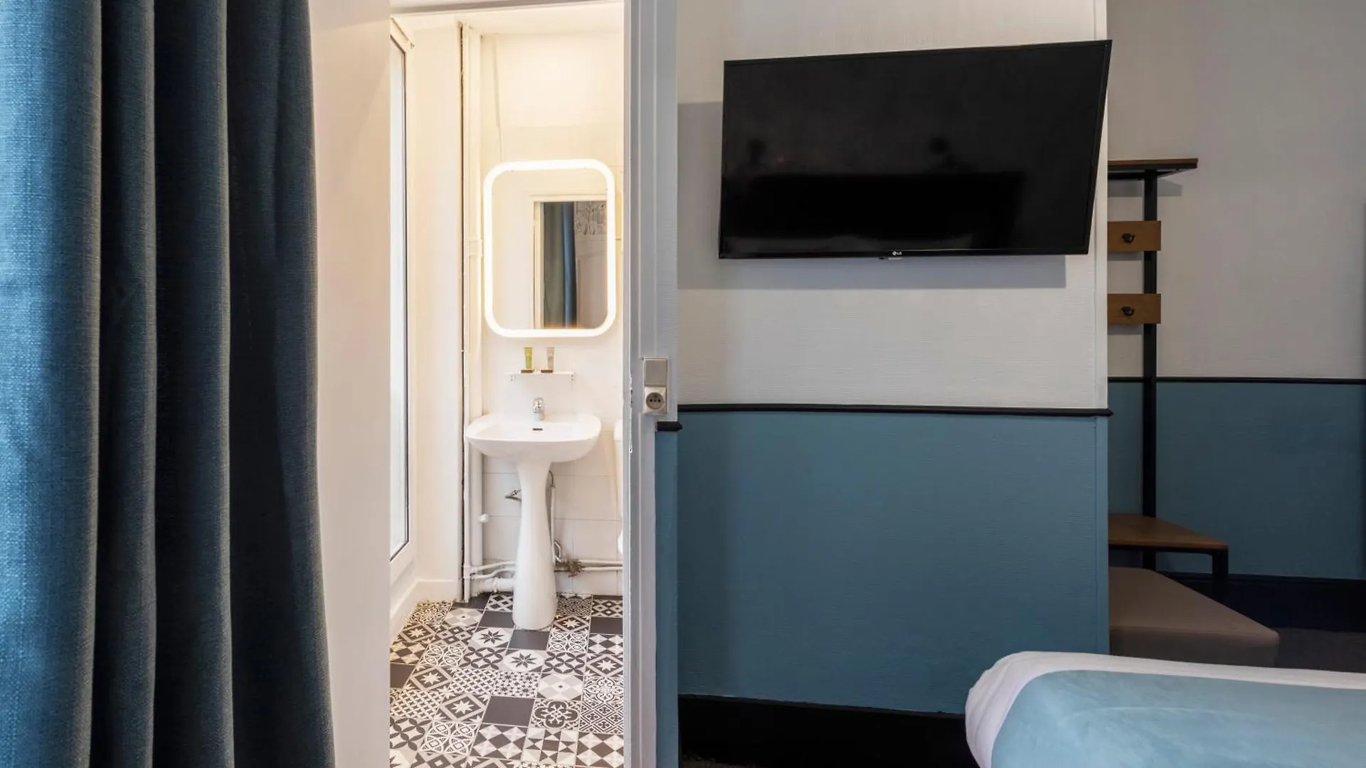 Lennon By Avalon Hotel Paris Gare Du Nord 2*,  France